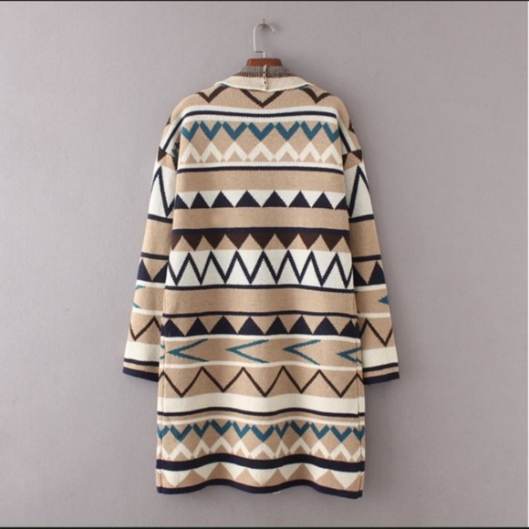 🛍️#320 Tan Tribal Print CardiganSweater - Picture 2 of 6